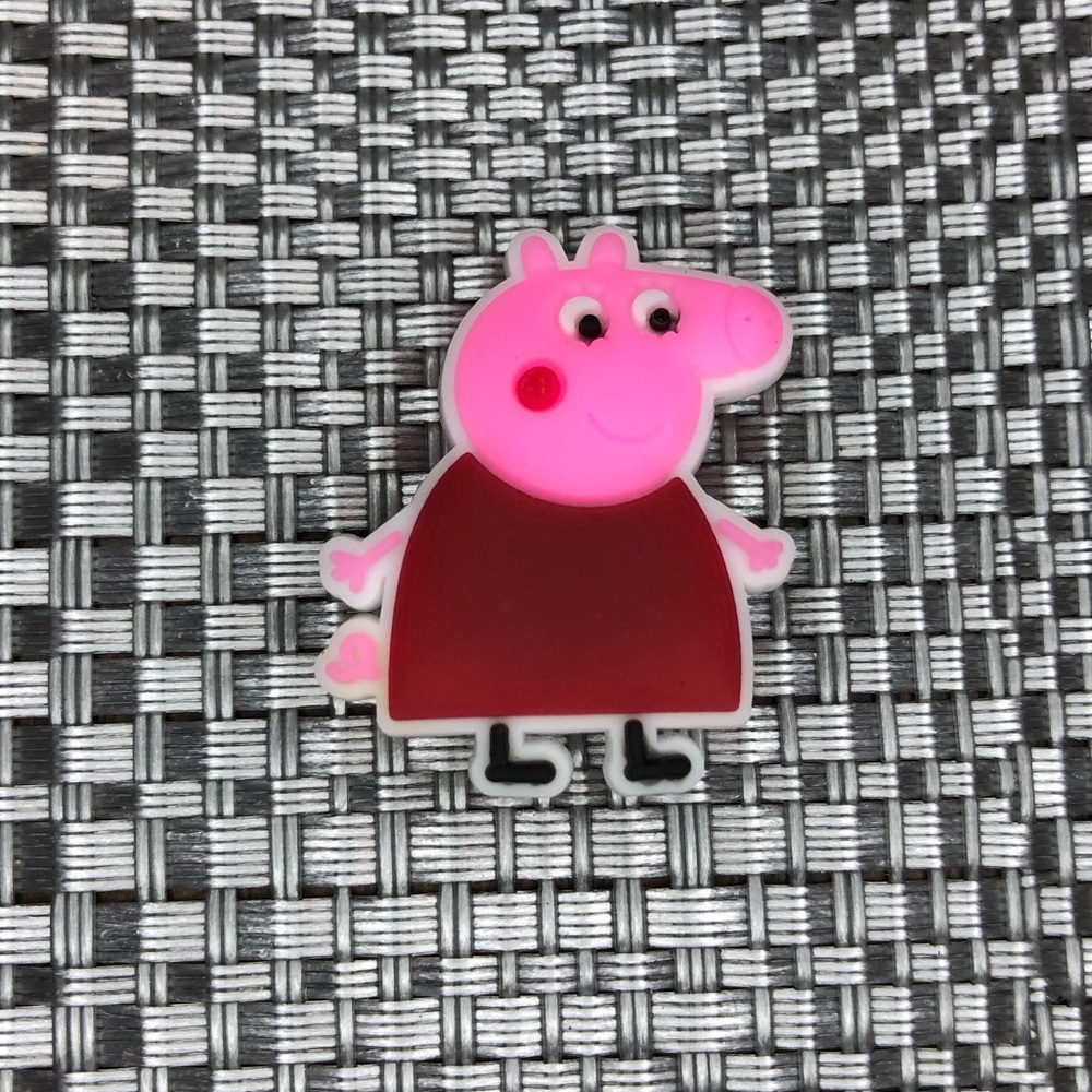10/$13 Peppa Pig Shoes Charm